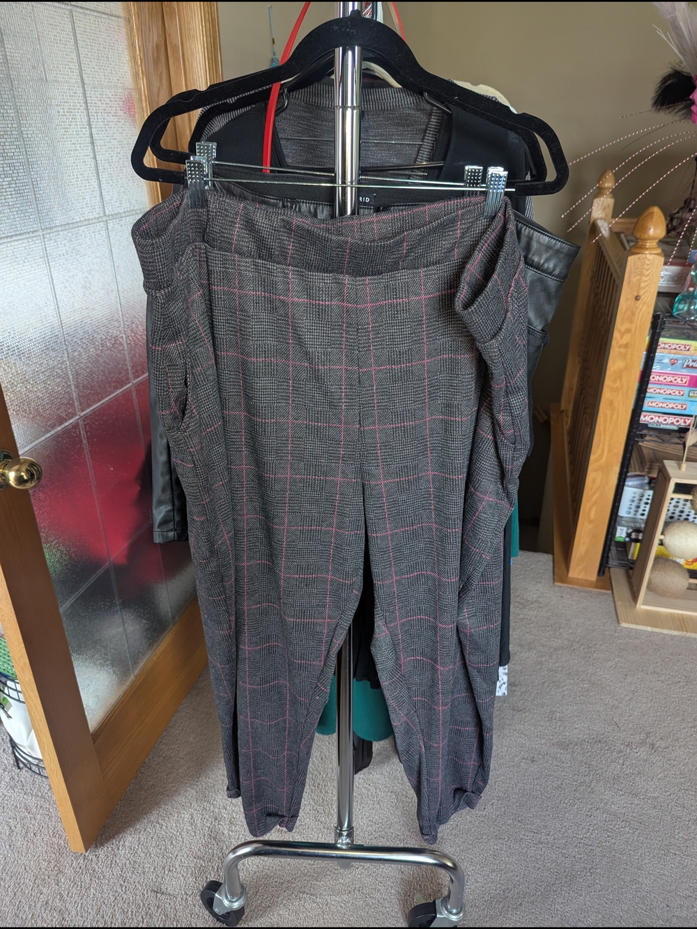 🩷Terra & Sky Gray Plaid Jogger with Pink Windowpane 4x 28w-30w